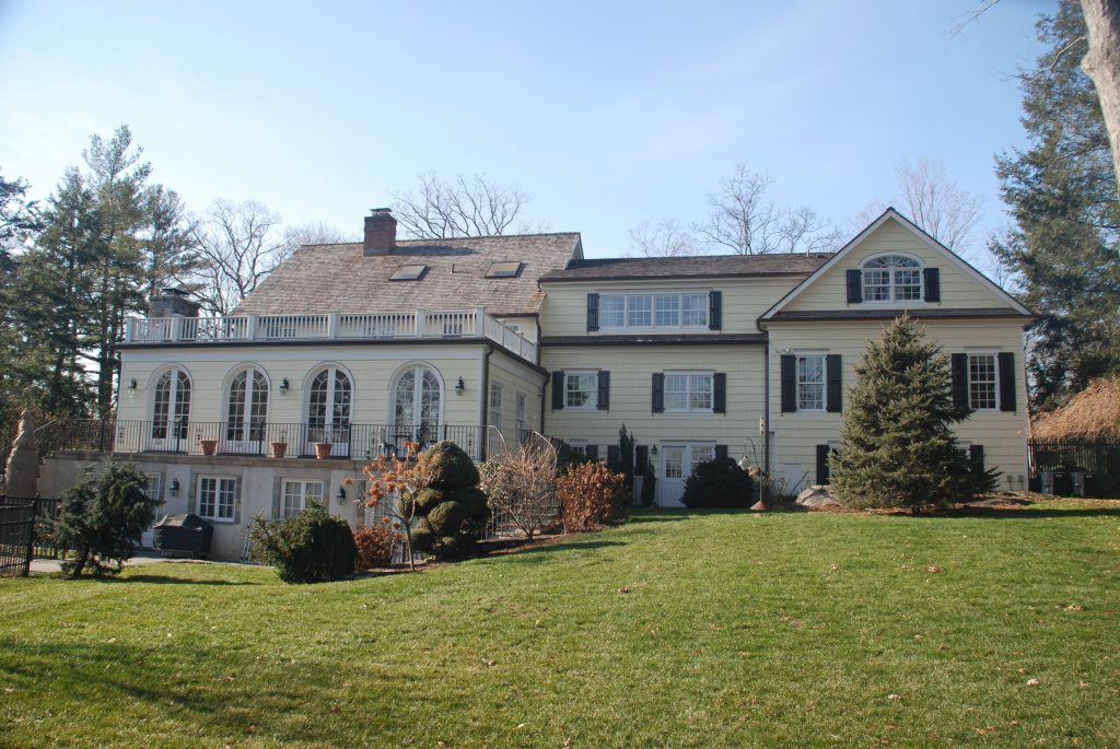 rear of greenwich ct home