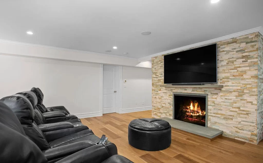 754ad00b24ef355b5dc71d70b4464e67-uncropped_scaled_within_1536_1152